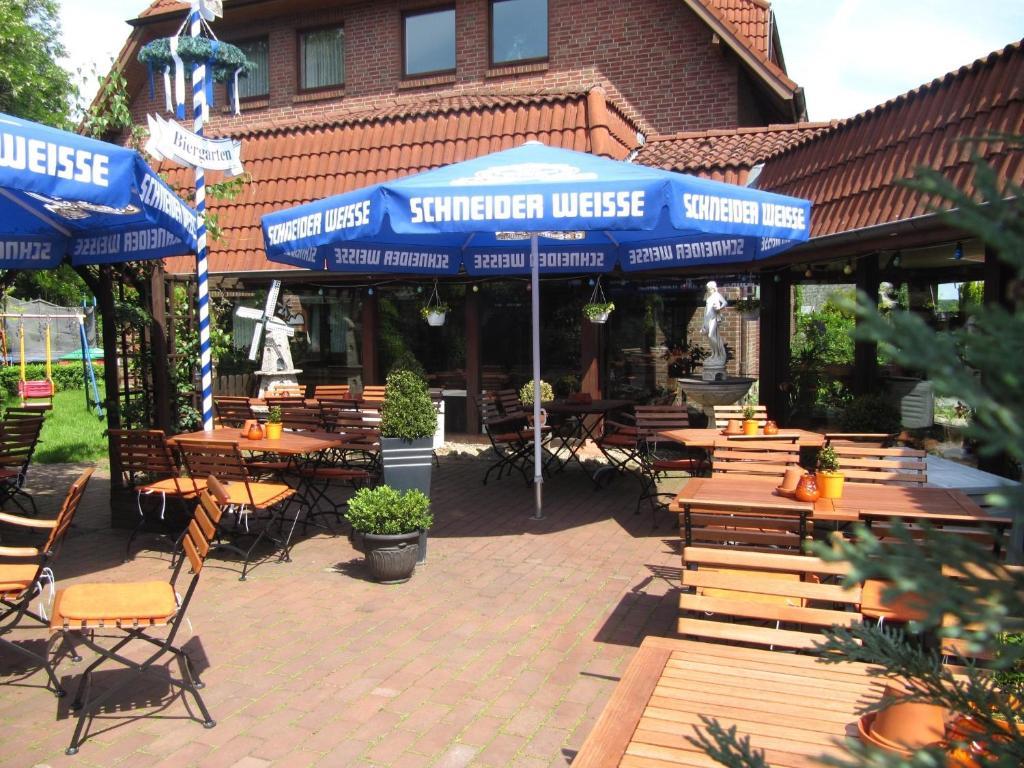Akzent Hotel Cordes & Restaurant Am Rosengarten Sottorf Exterior foto